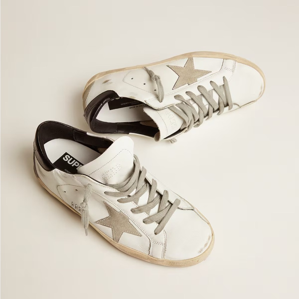 Golden Goose - Women's Super-Star with black heel tab - Picture 2 of 4
